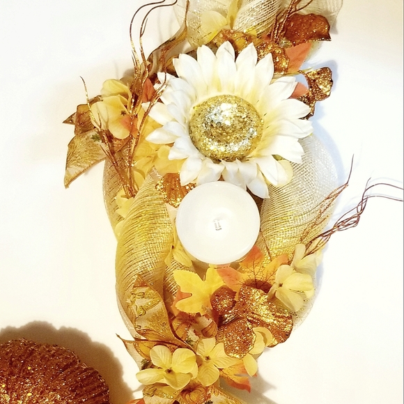 Fall Decor Centerpiece/Wreath - Picture 5 of 5